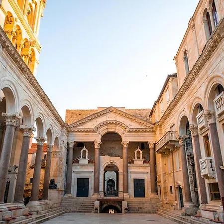 De Luxe 斯普利特