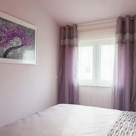 Apartment De Luxe