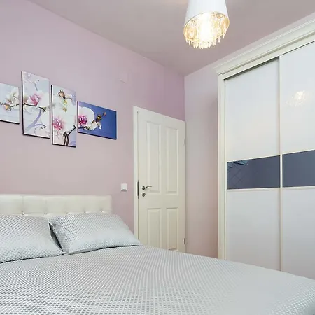 De Luxe Apartment